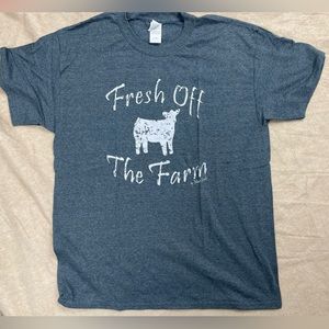 Fresh off the farm - country T-shirt size:Large